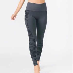 Zyia Gray Performance High-Rise 7/8 24”